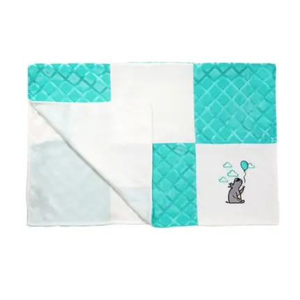 Bērnu pleds Babyono Soft Minky Patchwork 1411/02 izklāts