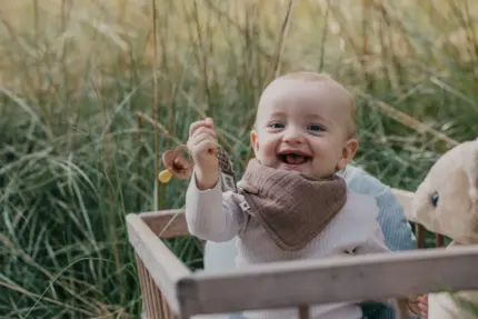 Priekšautiņš Bibs Bandana Bib Dark oak ar bērnu