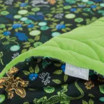 Bērnu sedziņa un spilvens Ceba Baby Nature Gekon tuvplānā