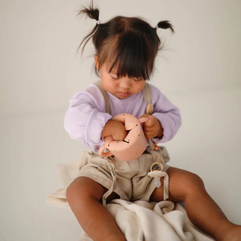 Silikona trauks našķiem