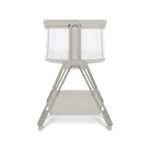 Zīdaiņu gultiņa Lionelo Luna Beige sand skats no gala