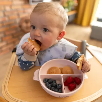 Silikona šķīvis Babyono 1661/02 pink ar bērnu