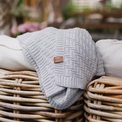Kokvilnas adīts bērnu pleds Babyono Grey 1647/02 grozā