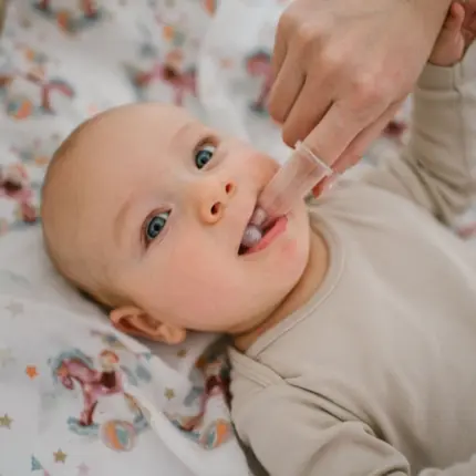 Silikona zobu birstes zīdainim 2 gab. BabyOno 1545 ar mazuli
