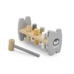 Attīstoša koka rotaļlieta Sitamais galds.