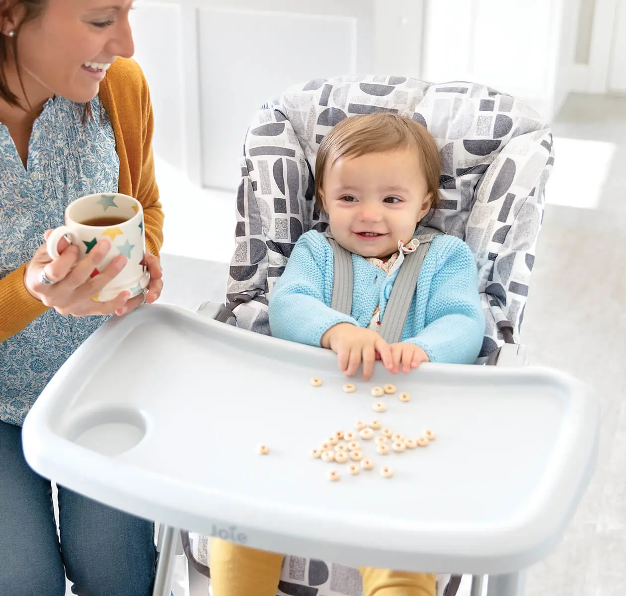 Barošanas krēsls Joie Snacker 2in1