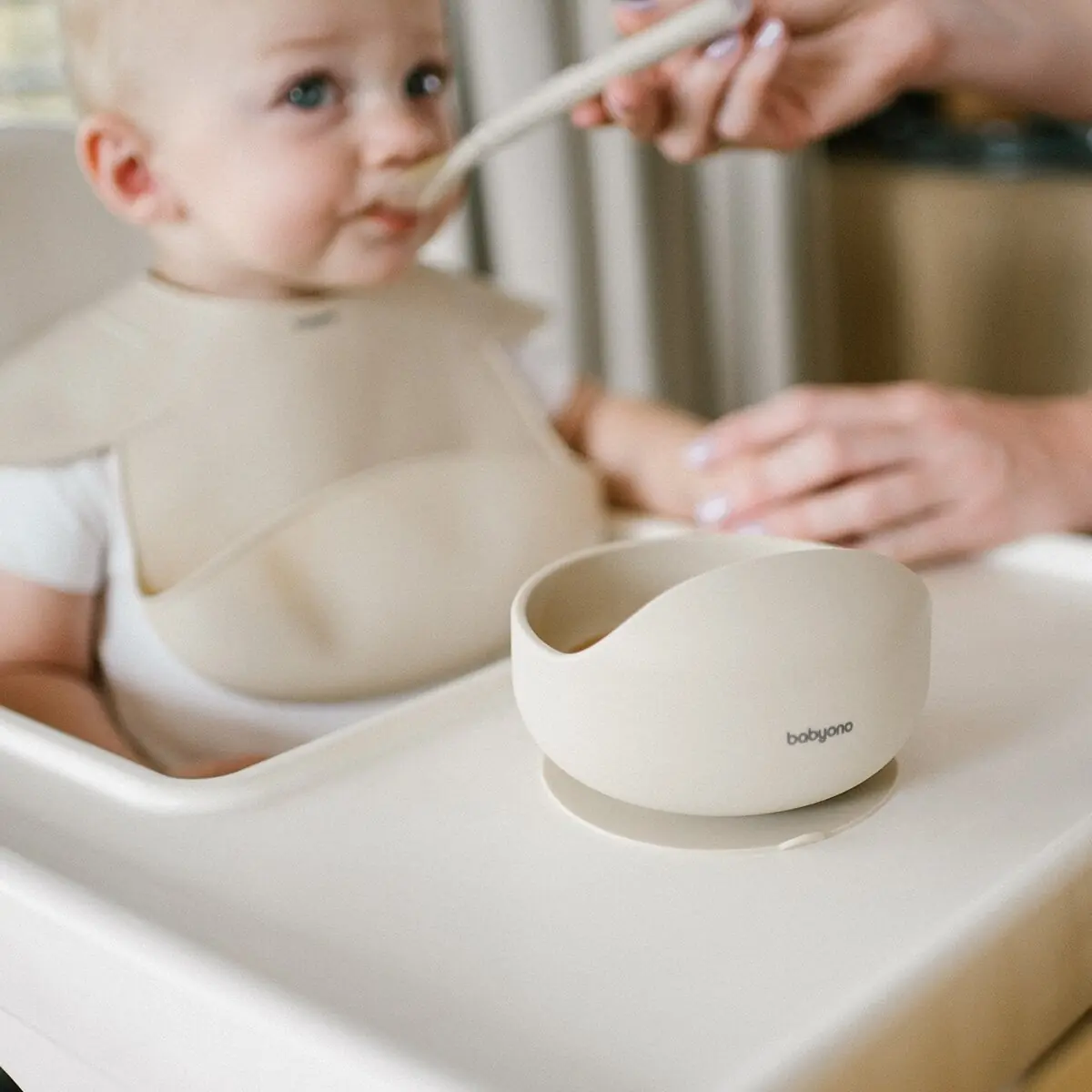 Babyono silikona piesūcekņa bļoda krēmkrāsā 1481/04
