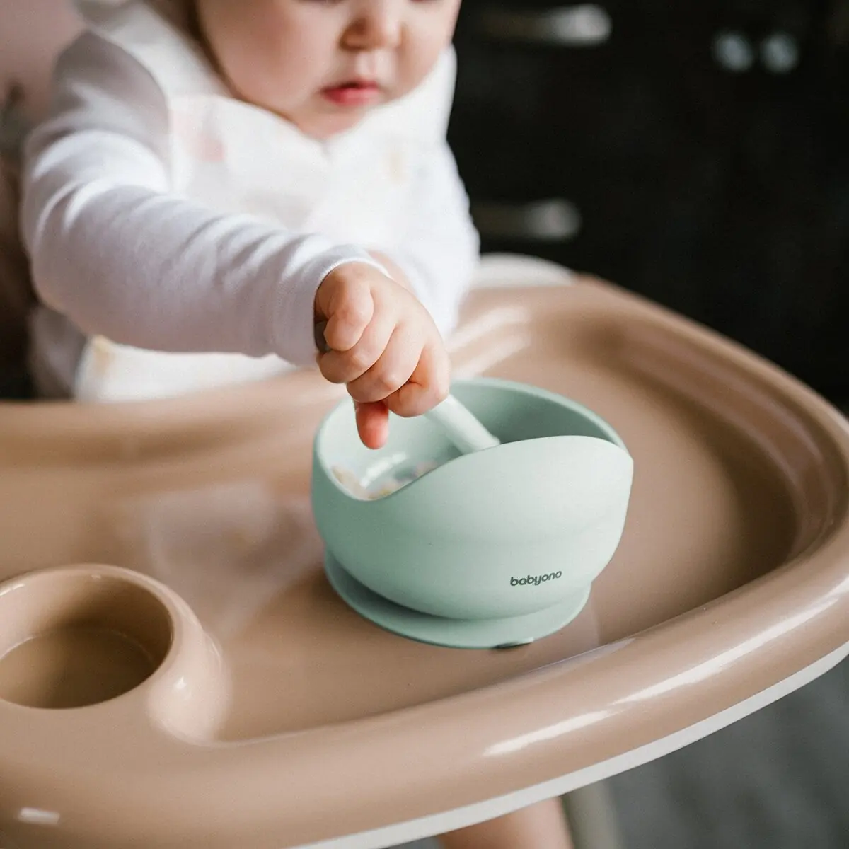 Babyono silikona piesūcekņa bļodiņa piparmētru krāsā 1481/03